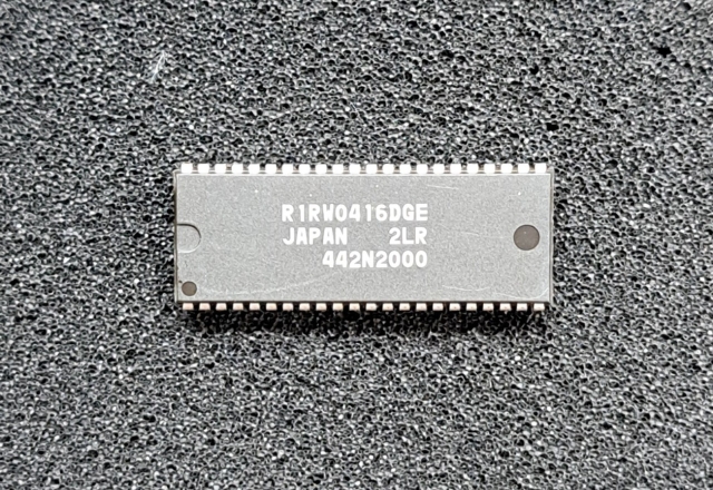 R1RW0416DGE-2LR、MBIT PARALLEL、S-RAM、12ns L-Version。