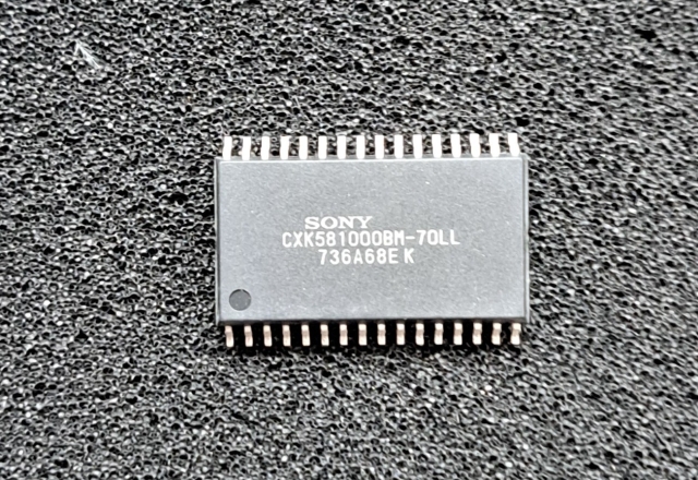 CXK581000BM-70LL、1MBit S-RAM、8x128K、SOP32Pin。