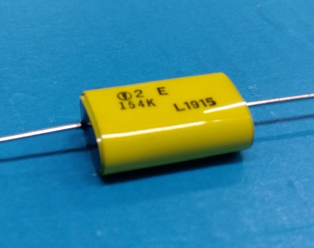 メタライズドポリエステルフィルムコンデンサ|UD25Y154K|TME250V0.15μF|自己回復性を備え高信頼性|無誘導構造